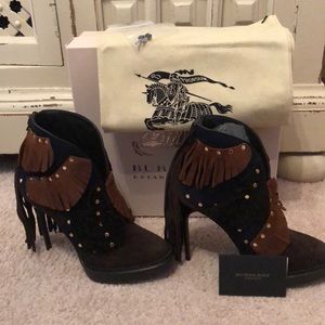🔥NWT BURBERRY PONYTAIL BOOTS🔥